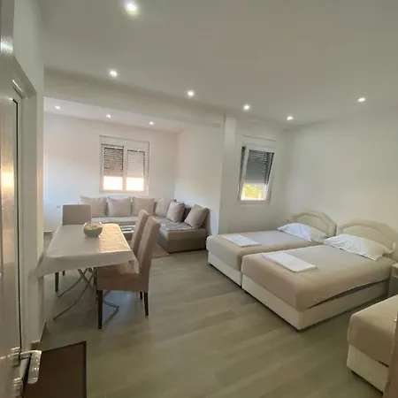 Gjoni Apartments Ulcinj Room photo