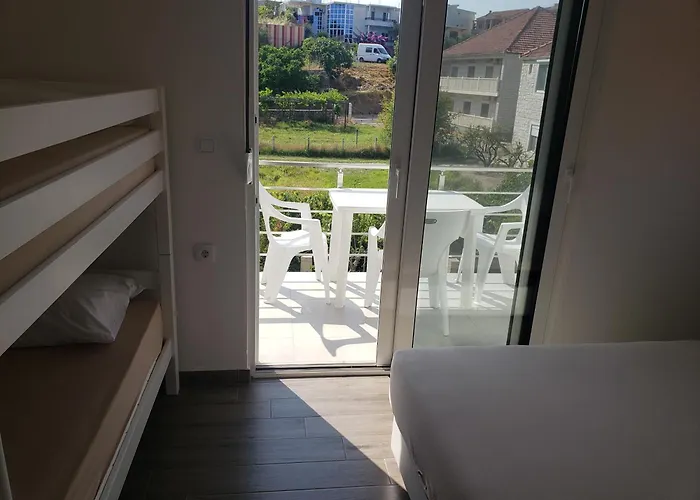 Gjoni Apartments